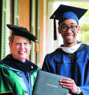 Lynne DeLade C’12