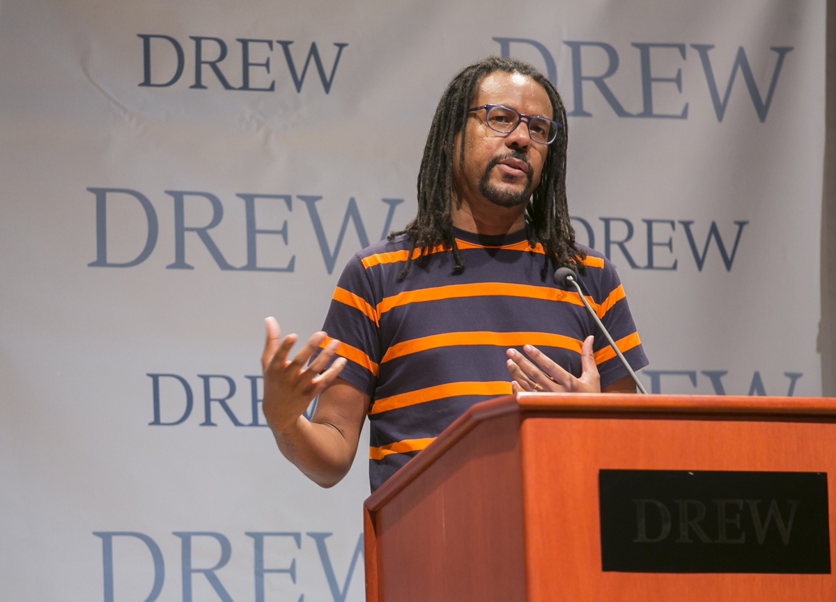 Colson Whitehead behind a lectern