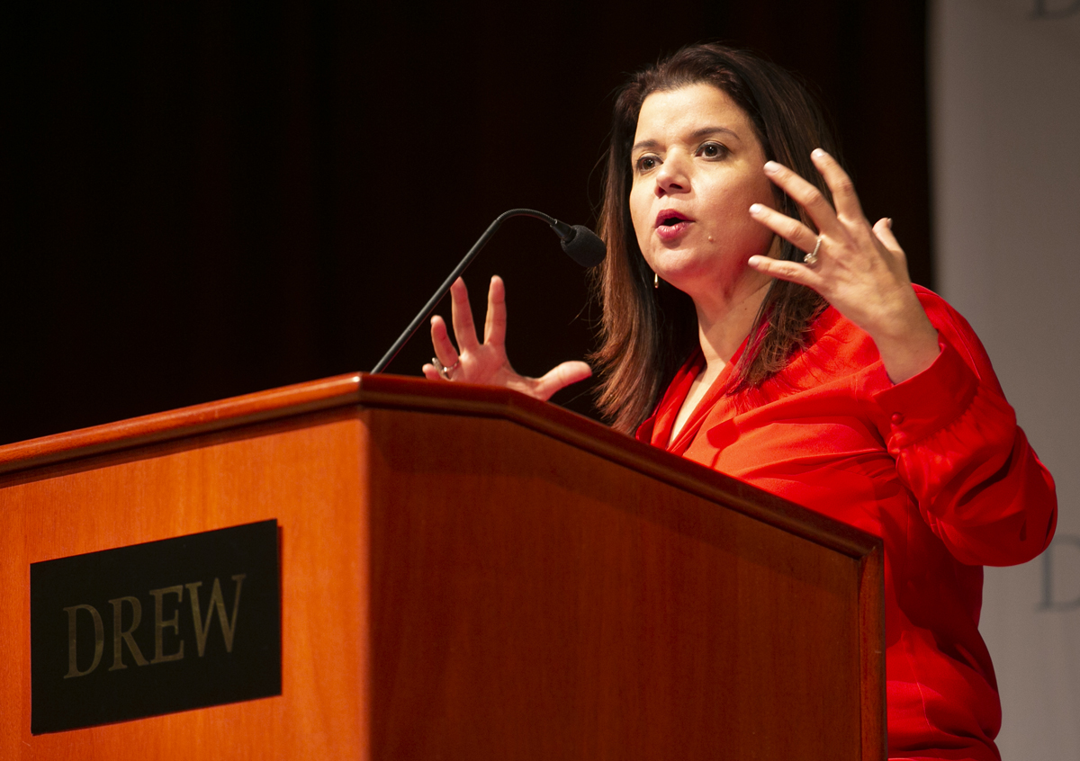 Ana Navarro speaking behind a Drew lectern