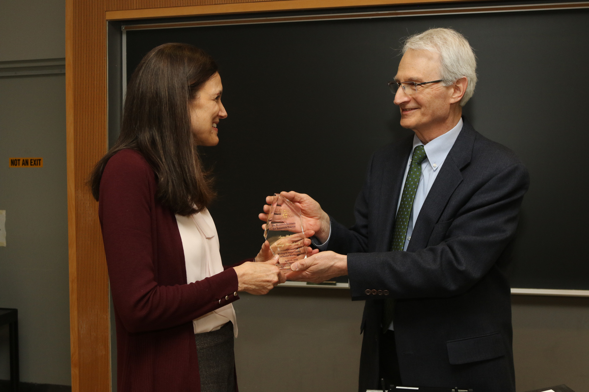 Presenting The Heroes In Drug Discovery Award