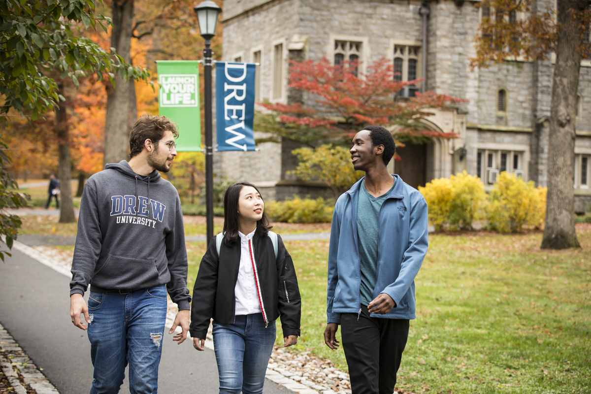 LD_102919_INTO_Students_Fall_Campus_0671-1